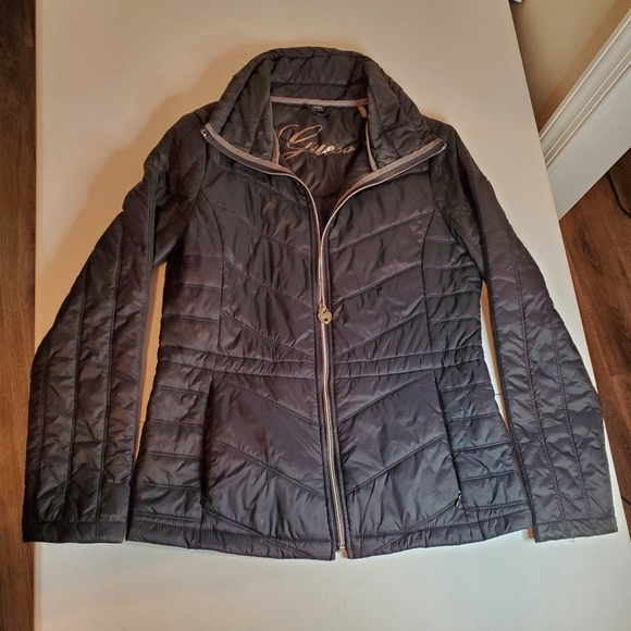 Guess Puffer Black Jacket, Sz: Small - Picture 1 of 9
